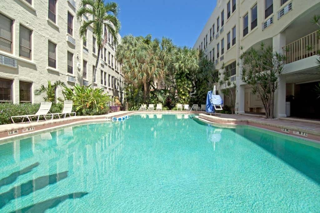 Hemingway Suites At Palm Beach Hotel Island Εξωτερικό φωτογραφία