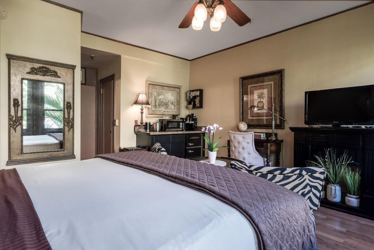 Hemingway Suites At Palm Beach Hotel Island Εξωτερικό φωτογραφία