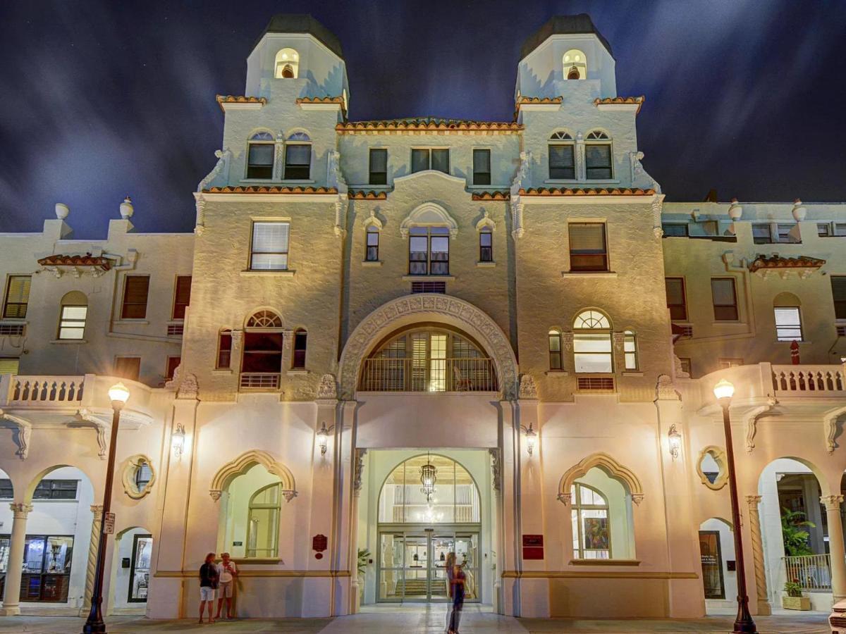 Hemingway Suites At Palm Beach Hotel Island Εξωτερικό φωτογραφία